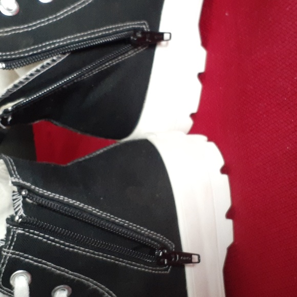 CUSHIONAIRE SNEAKERS - Picture 4 of 9